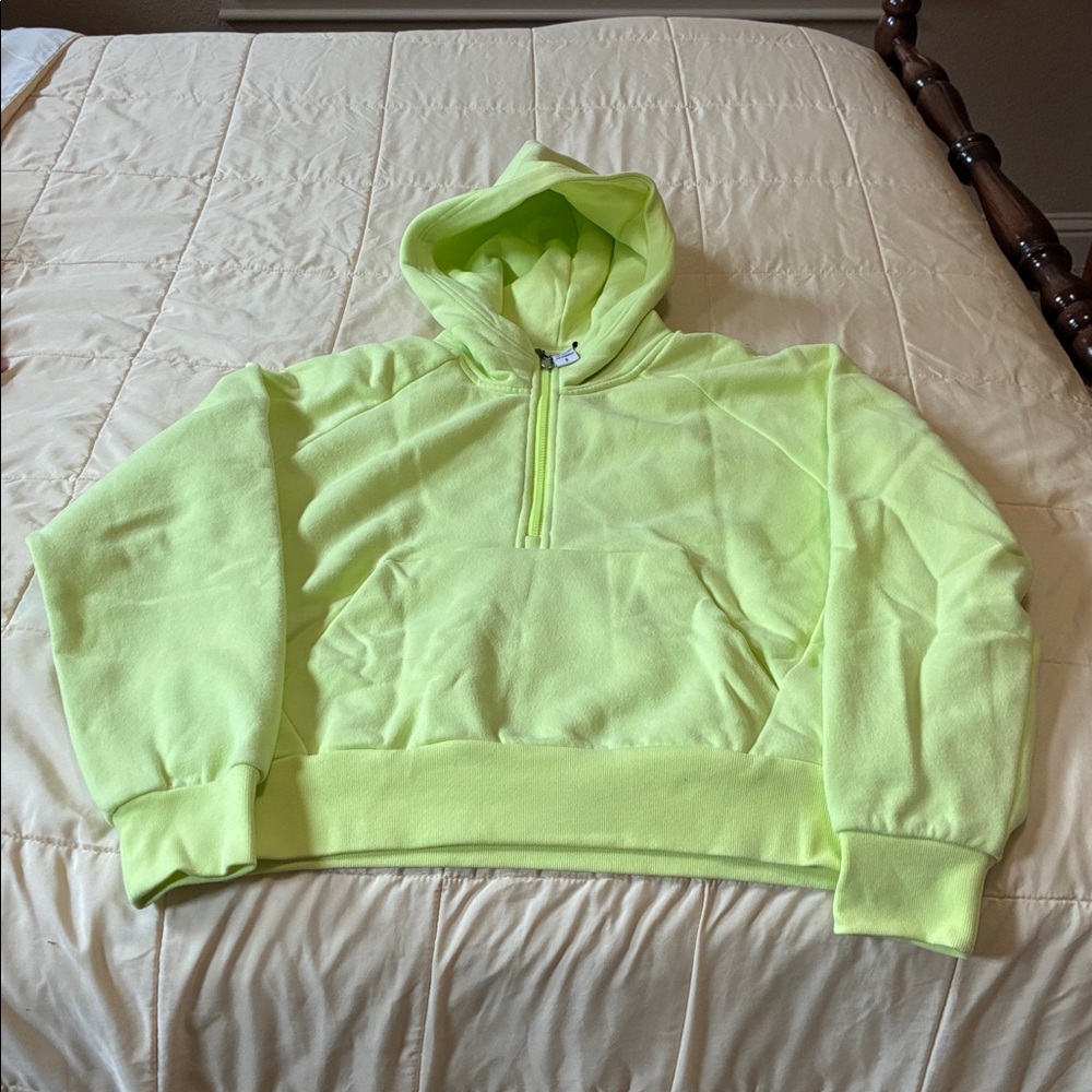 Athleta Forever Fleece 1/2 Zip Hoodie
Midweight plush fleece
